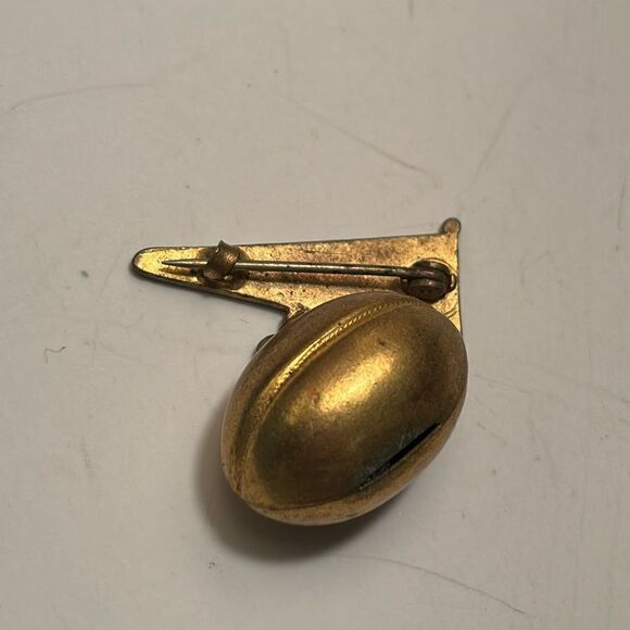 Vintage Rah Rah Rah Gold Tone Blue White Football Banner Pin - Picture 2 of 7